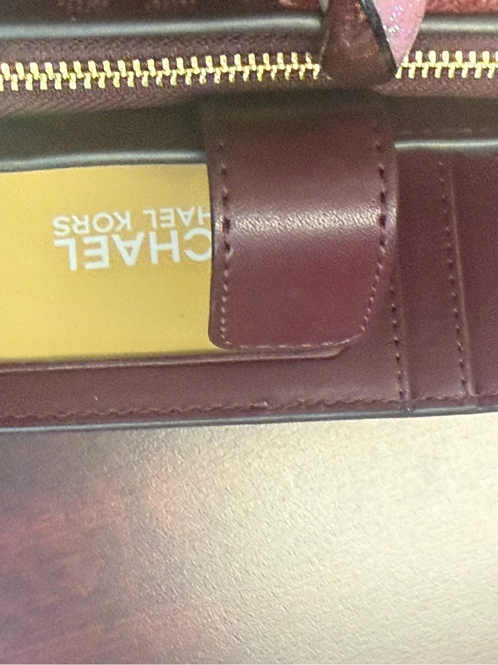 Michael Kors Jet Set Travel Medium Signature Logo Billfold Wallet - NWT